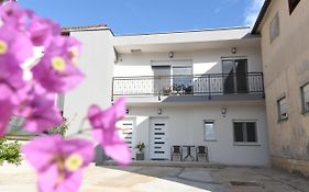 Karlo Apartments